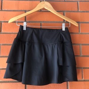ATHLETA Women's Black Running Skirt Athletic Pockets Size Small